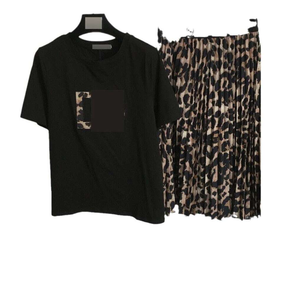 2024 New Nanyou Versatile Fashion Set Letter Patch Short Sleeve T-shirt Leopard Print High Waist pleated Half Skirt