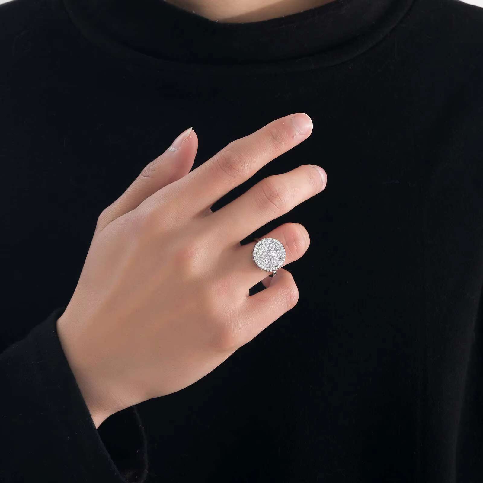 BES Hip Hop New Ring Round Ring Copper Microinset Zircon for Men and Women Simple Personality Open Adjustable Ring Jewelry