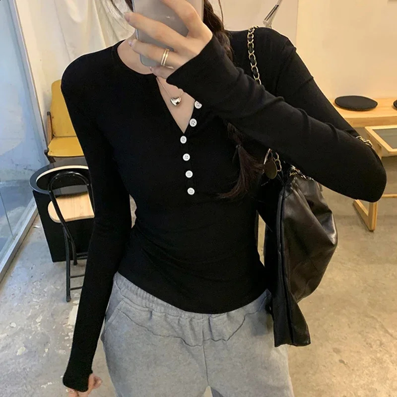 Womens spring and autumn ultrathin Tshirt womens casual solid Korean fashion long sleeved street clothing 250407