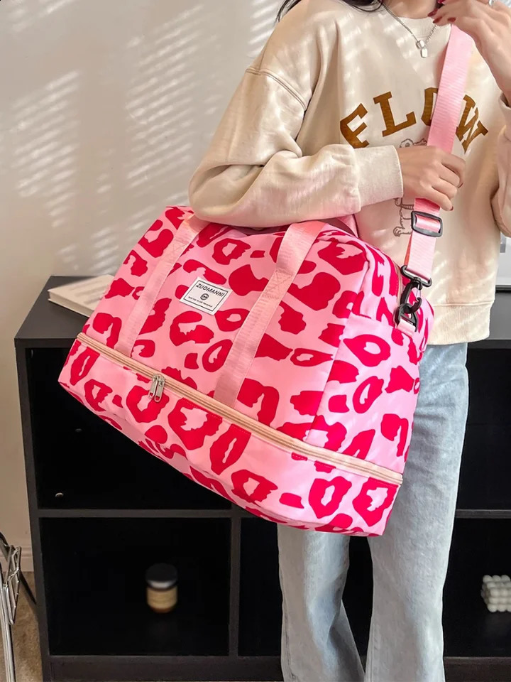 Spacious Durable Womens Carry-On Travel Bag with Animal Print Nylon Large Capacity Sports Gym Bag Weekend Overnight Bag250403