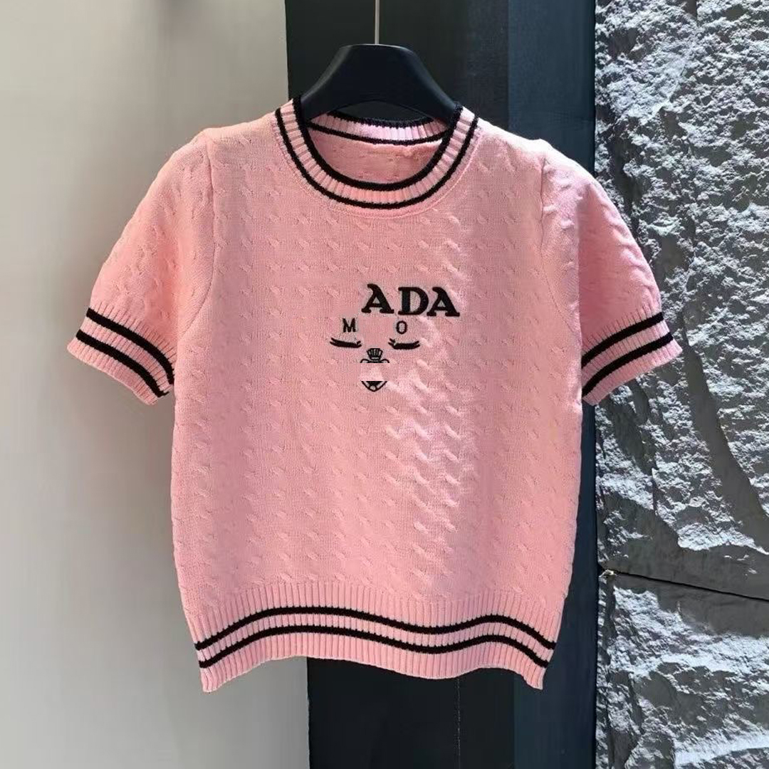 Women's Tees Designer Cashmere Sweater Loose T-shirt Round Neck Fashion Versatile Embroidery Knit Bottom Shirt Pullover Sweatshirts