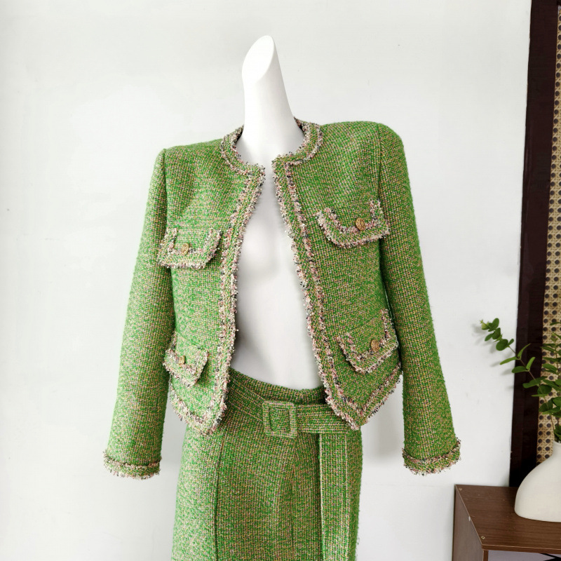 Designer Two Piece Dress Fashionable And Elegant Retro Celebrity High-end Temperament Design Sense Gem Green Small Fragrance Jacket Skirt Suit