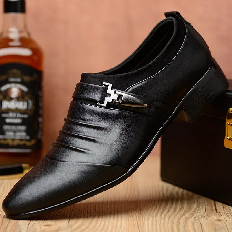 Cotton Leather Shoes Men Formal Dress Shoes Business Oxford Male Office Wedding Dress Shoes for Men Winter 250410