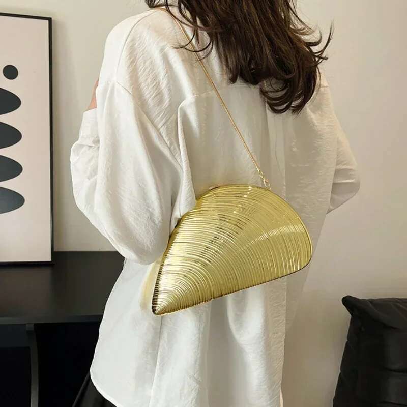 PVC Golden Shell Hot Selg Creative Design Crossbody 2025 Valentine's Day New Party Women's Bag