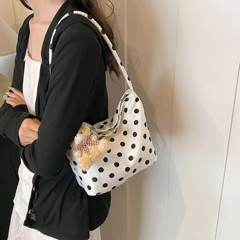 1Pcs Pure Color Polka Dot Shoulder Fashion Armpit Bucket Bag Comes With Pendant