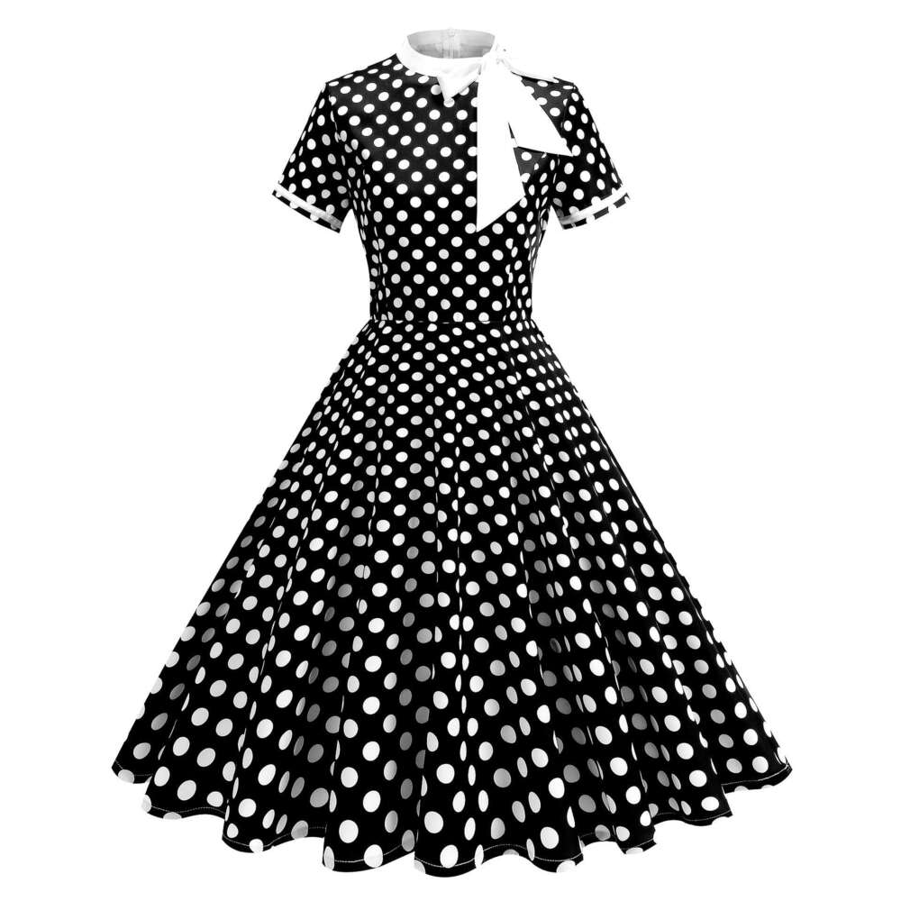 Designer Hepburn's Court Temperament Is Fresh Vibrant, With Polka Dots A Long And Elegant Dress