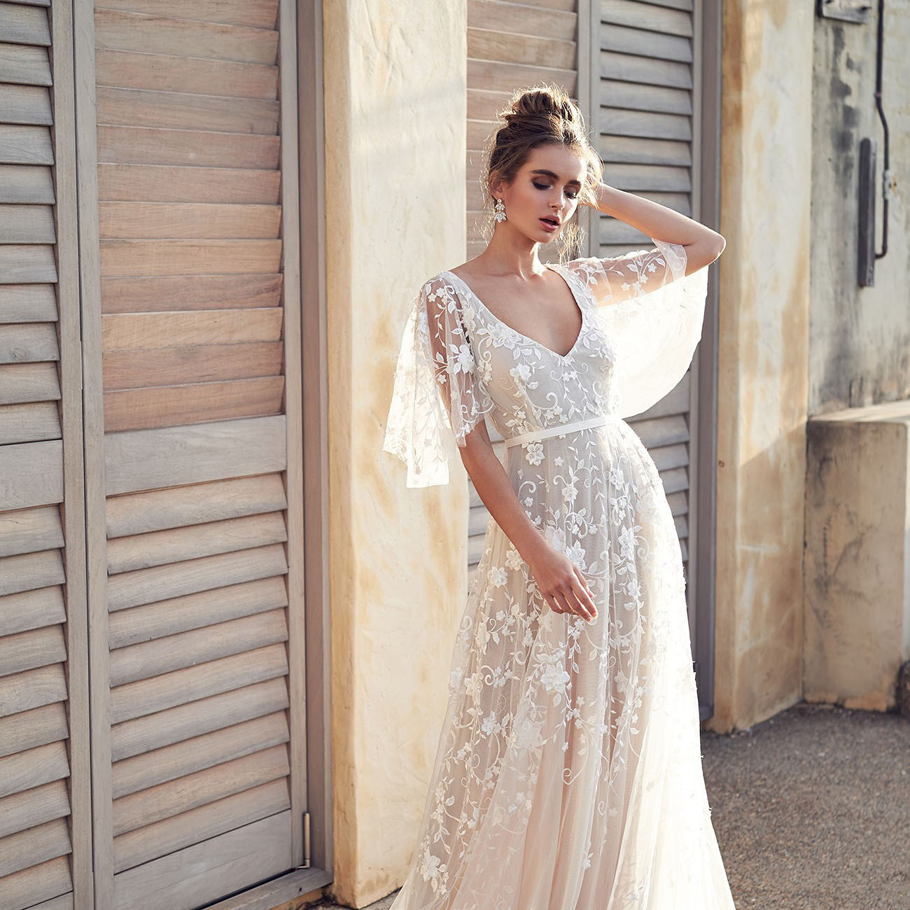 2025 Autumn New Dress Sexy Lace V-neck Backless Dress for Women