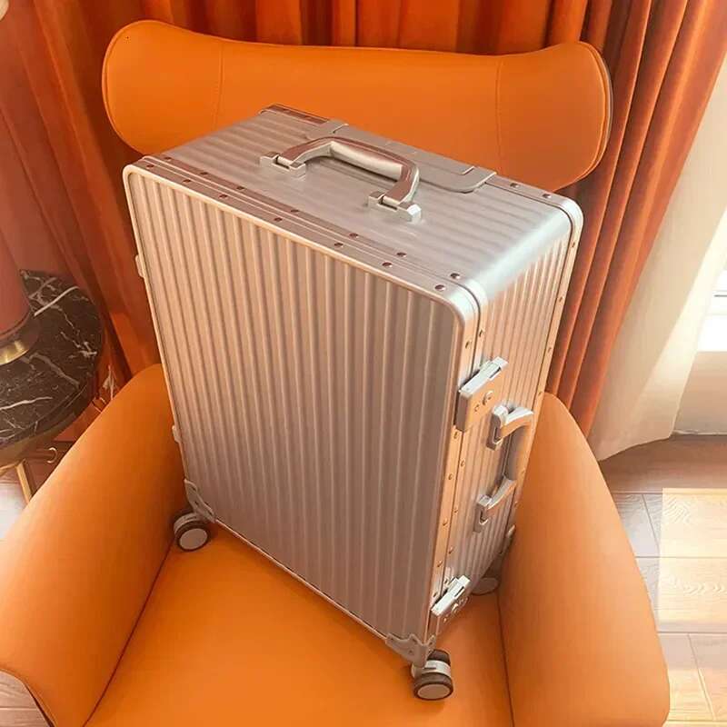 Aluminum Frame Travel Lage Silent Universal Wheel Pull Bar One Nine Open Carry On Suitcase Boarding Box 20 24 26 28 Inch
