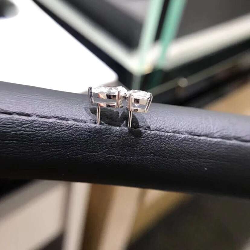 Moissanite Pear earring main stones 4x6mm 0.8ctw moissanite Push back Solid 18K White gold or silver