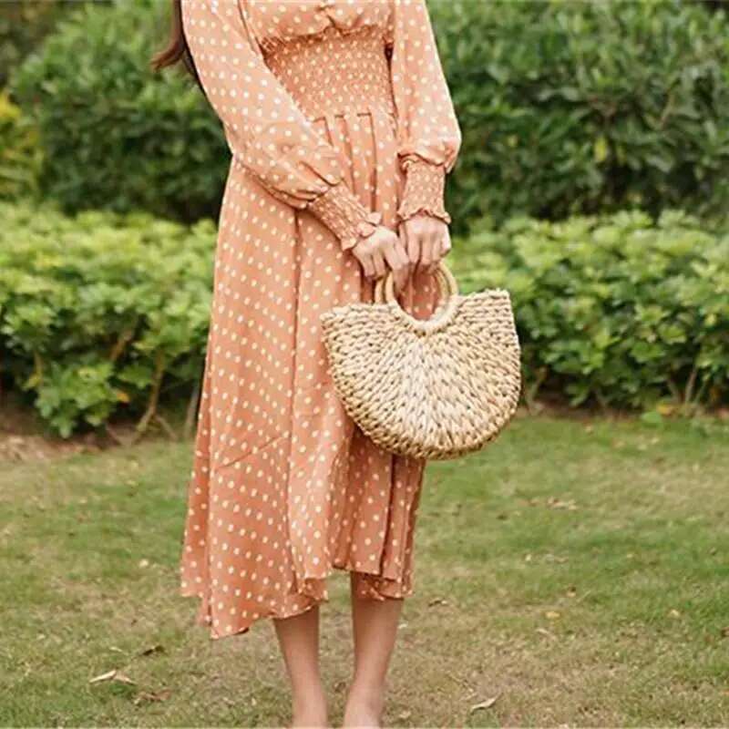 Handmade Beach Bag New Straw Women Hand-Woven Hollow Moon Shape Rattan Big Capacity Handbag Casual Travel Beach Bag Kq1