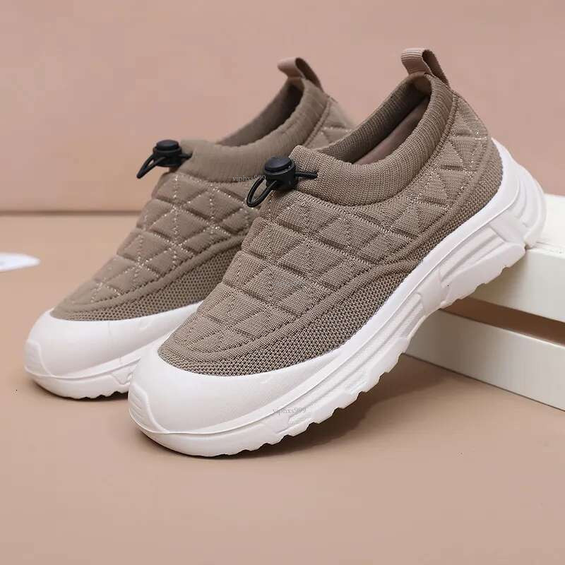 New Free Shipping Designer Shoes 2025 Autumn/winter Plush Thick Casual Flyknit Sports Soft Bottom Anti Slip Comfortable Lightweight Mom Shoes