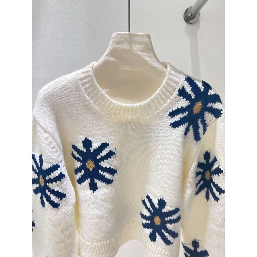 Designer clothing Shenzhen Nanyou High Quality Heavy Industry Handmade Hanging Round Neck French Daisy Jacquard Wool Knitted Sweater
