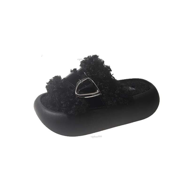 Thick Bottom Hairy Ladies Outdoor Wear 2025 New Designer Slippers Autumn And Winter Lamb Hair Network Red Fashion Home Cotton Women's Slippers