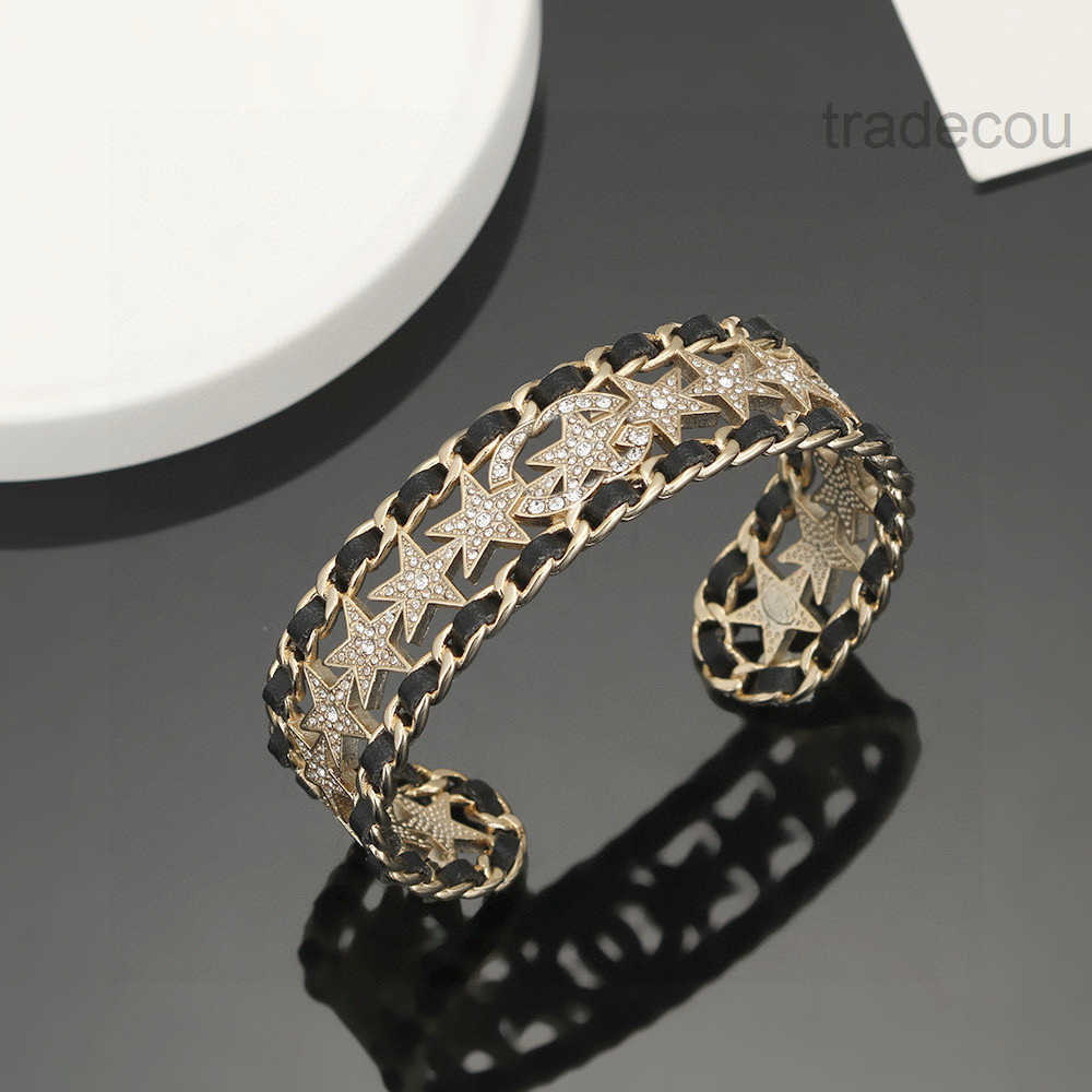 Luxury Bangle Bracelet Premium Diamond Pearl Fine Jewelry Classic Designer C women men Couple Charm Bracelets ccity ghgh564