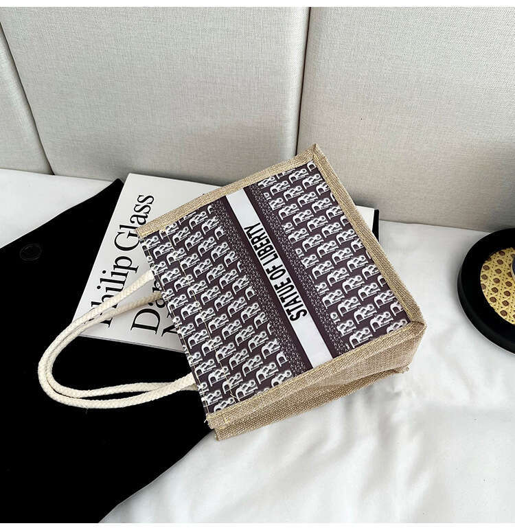 2025 casual tote lightweight and large capacity portable handbag, outdoor travel storage bag, cheap hand-held bag