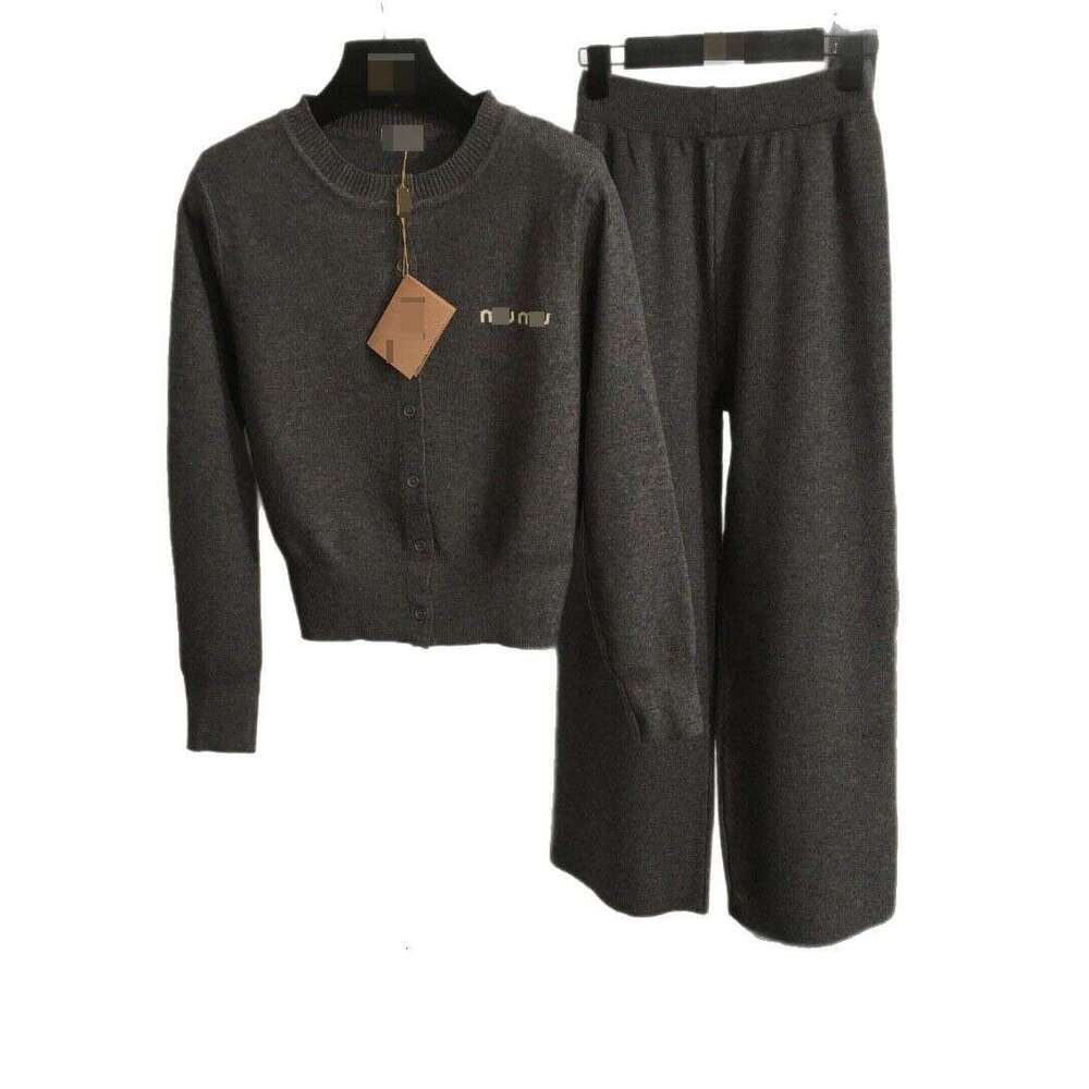 Designer clothing 25 Nanyou New Sports Set Simple Letter Long Sleeve Knitted Cardigan+High Waist Wide Leg Pants