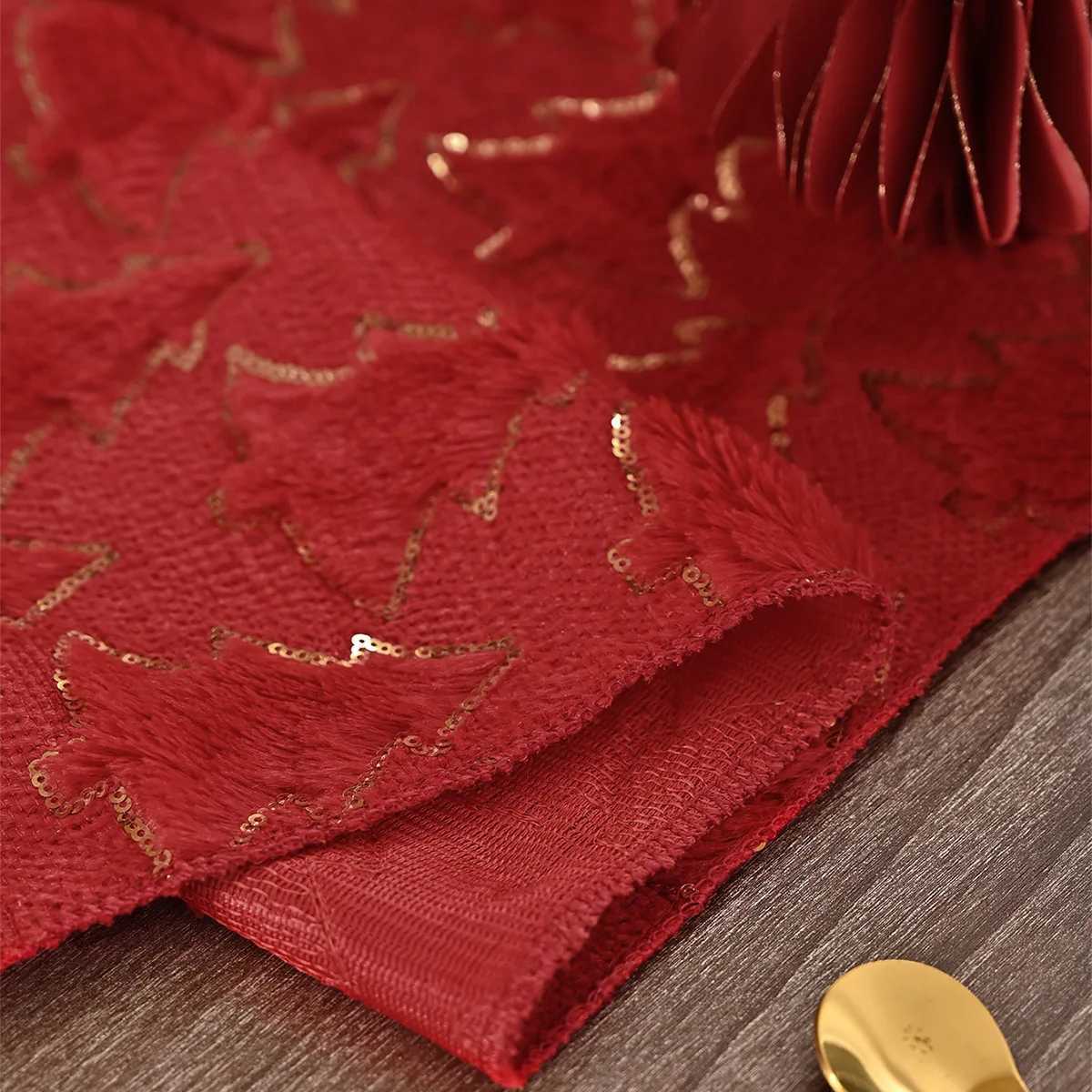 Christmas BUYNOW Plush Gold Sequined Embroidered Christmas Tree Pattern Tablecloth Christmas Living Room Sofa Tablecloth Home Bed Decor Y251113
