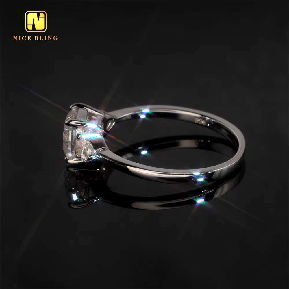 Romantic Women Wedding Rings Iced Out Jewelry Diamond 925 Silver 6.5mm 4Prongs Cushion Cut Moissanite Engagement Ring for Women