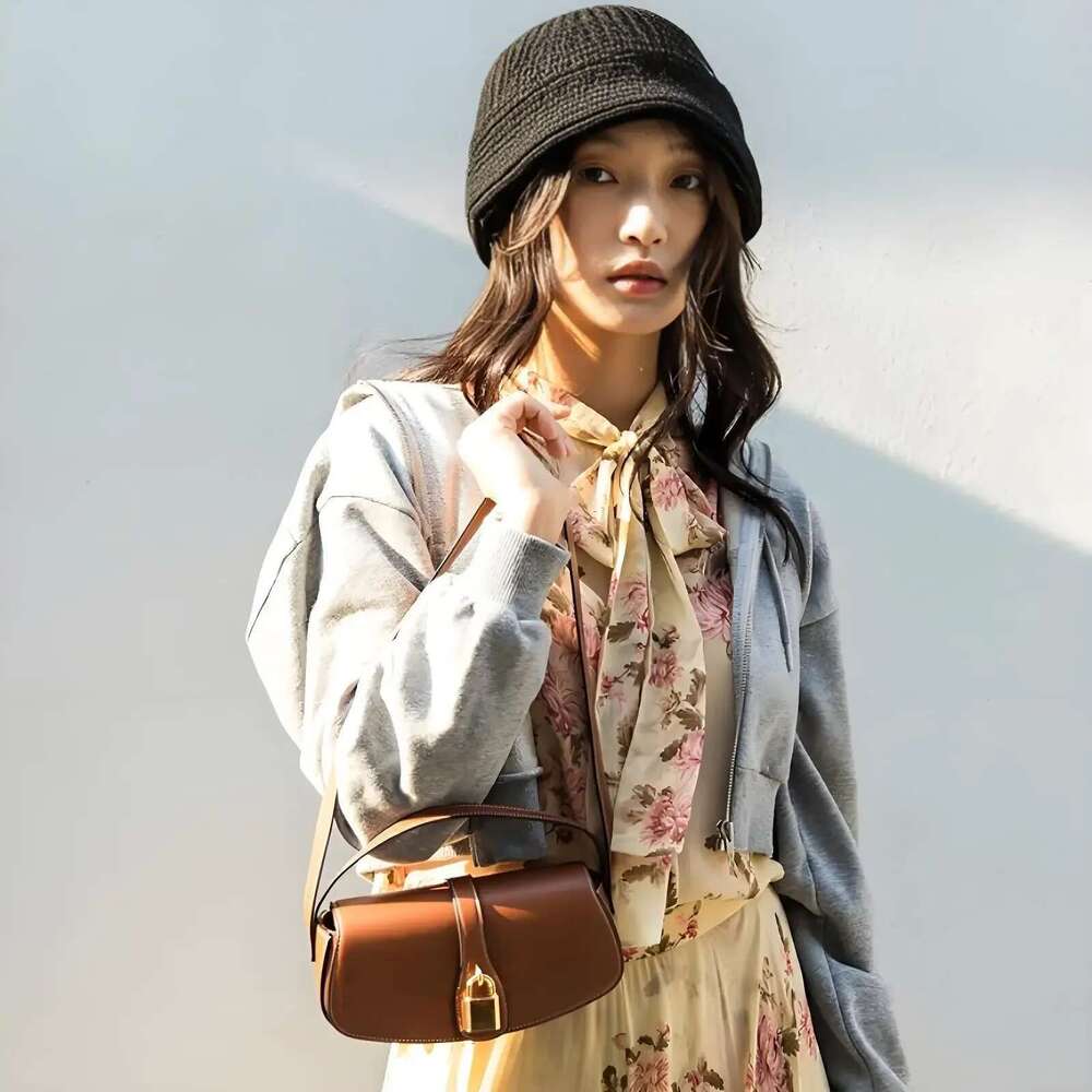 Fashion Small Square Bag Women Shoulder Designer Solid Color Buckle Korean Leisure Versatile Crossbody Brand Bags