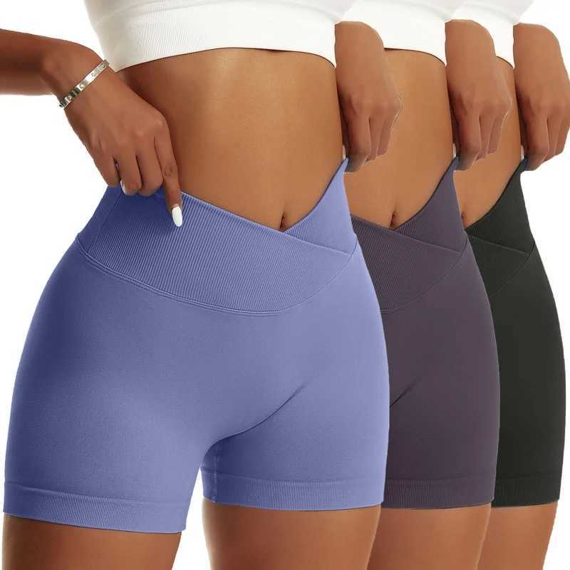 3-piece womens solid peach hip sports pants high elasticity breathable running bike high waist yoga womens twisted hip shorts Y250412