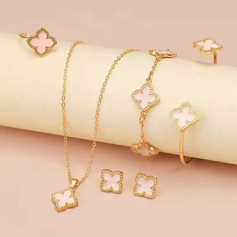 Luxury 5PCS Women Jewelry Set Fashion Casual Flower Necklace Bracelet Earrings Ring Set Suitable for Daily Wear and Perfect as Gift Y251112