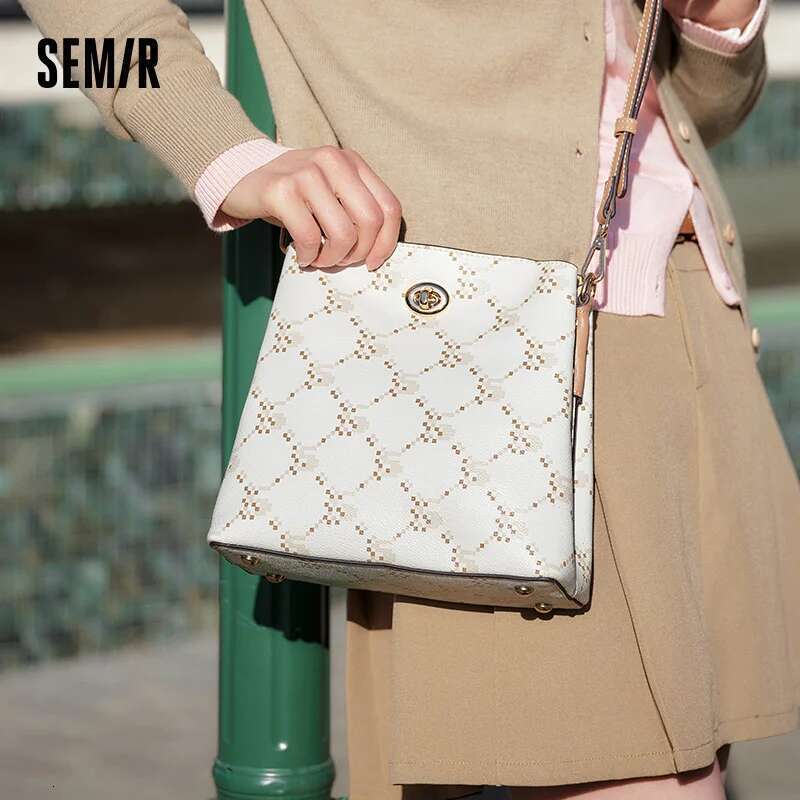 Semir Women Bucket 2025 New Style Stylish Vintage Monogram Crossbody Large-Capacity Commuting Shoulder Bag Trendy