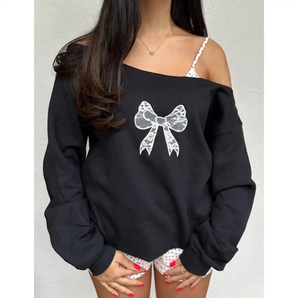 Combhasaki Womens Y2K Off-Shoulder Hoodies Sweatshirts Cute Aesthetic Print Loose Long Sleeve Pullovers Casual Tops Streetwear 250410