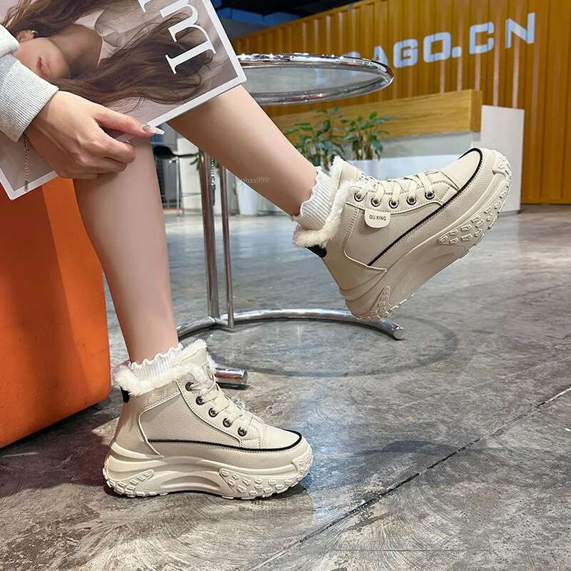 New Free Shipping Designer Shoes Designer High Top Women's 2025 Winter With Plush And Thickened Sports Shoes Soft Soled Warm Cotton Shoes