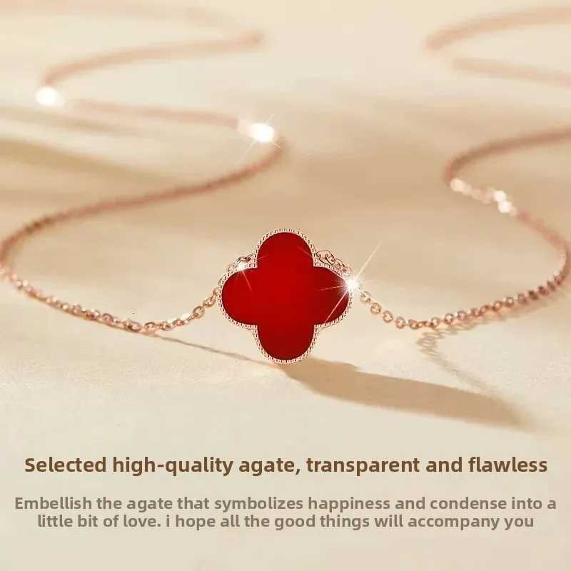 Luxury Natural Four Leaf Clover Necklace for Women Fashionable High-End Titanium Steel Non-Fading Pendant Lightweight Luxury Gift Y251112