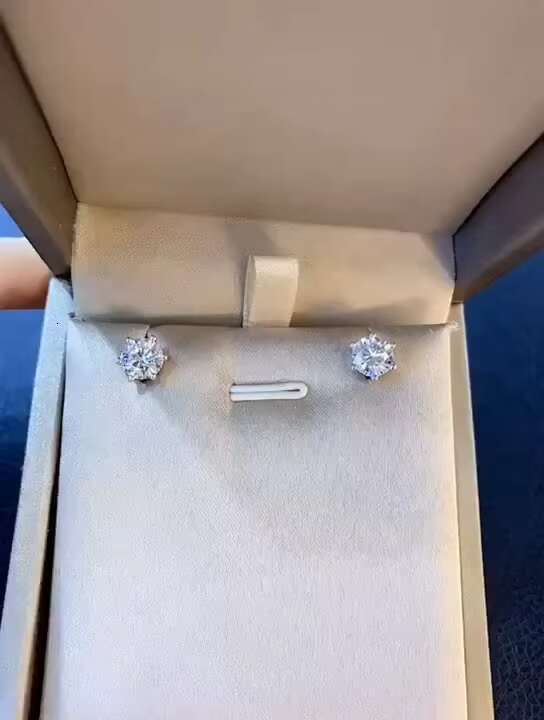 YSYH Fashion 925 Silver Six Prongs Moissanite Earrings for Girls