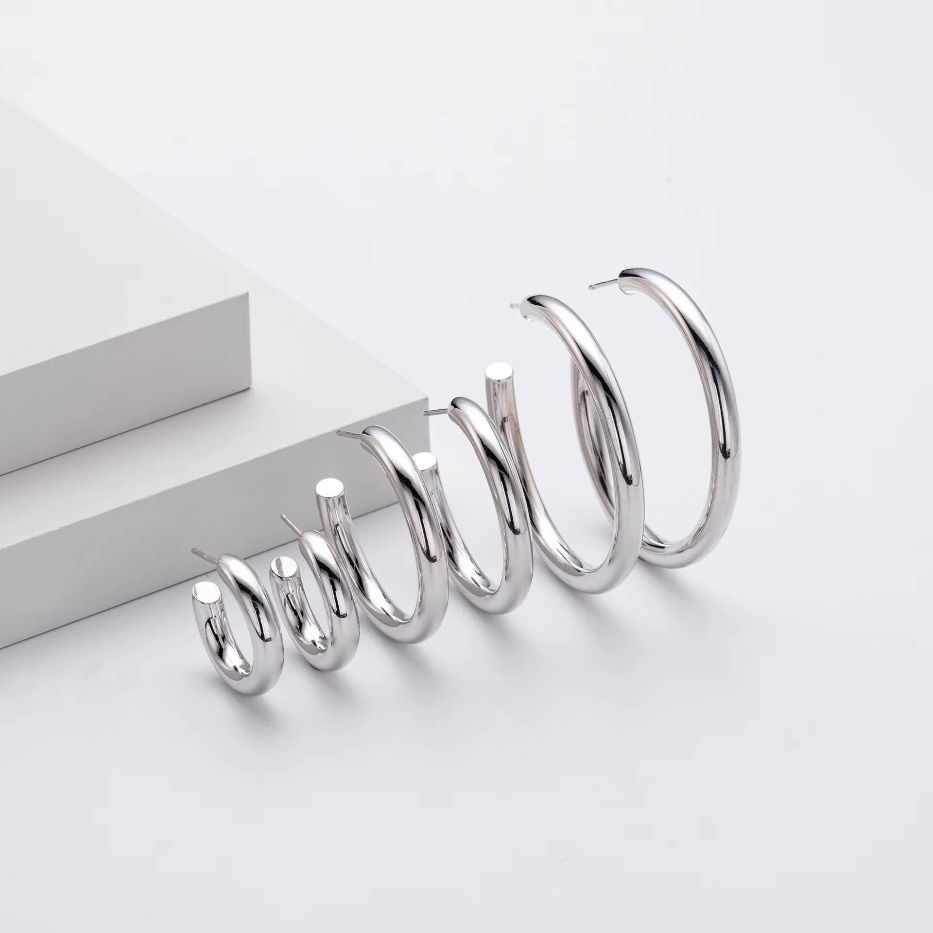 Vintage 925 Sterling Silver C-Shape Hoop Earrings Simple Geometric Design Womens Birthday Wedding Party Jewelry 20 mm