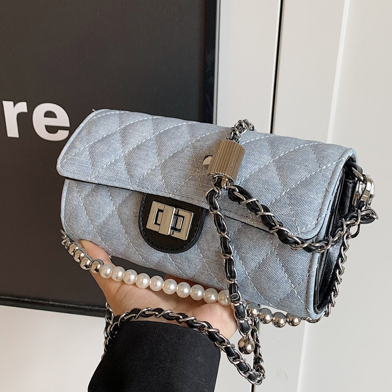 2025S Designer Women S Bag Summer New Lingge Embroidery Thread Fragrant Wind Chain Women S Lock Pearl Handheld Single Cross Shoulder Small Square Bag