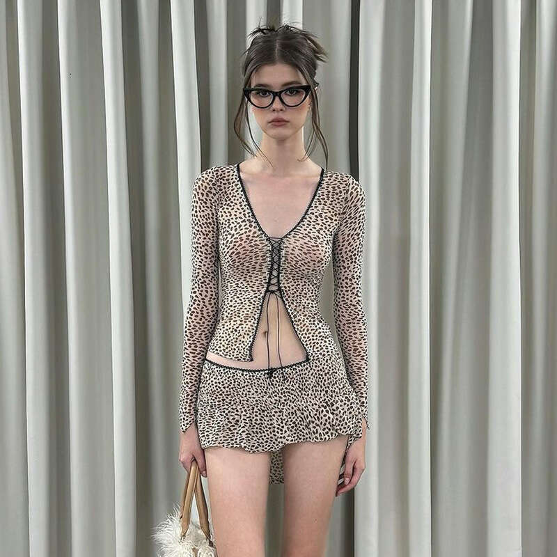 Women's clothing 2024 summer new fashionable long sleeved patchwork wrapped chest skirt two-piece fashion casual set