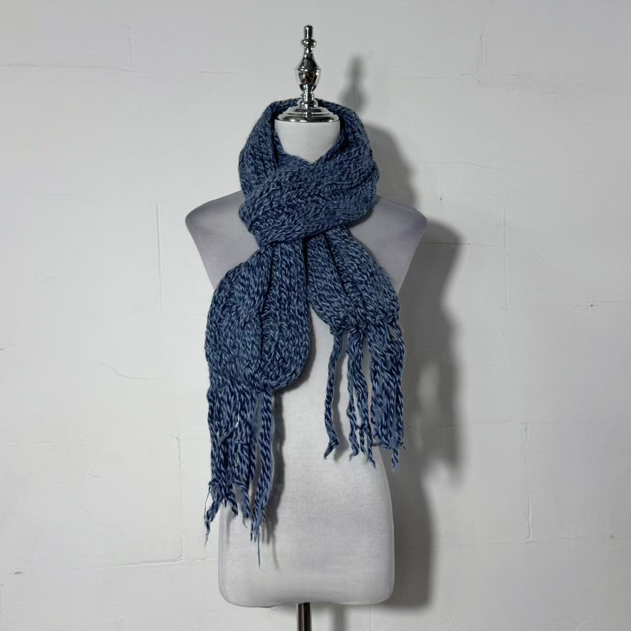 T465 new Korean version of warm wool scarf retro high-end vintage pleated versatile knitted tassel neck hollow versatile