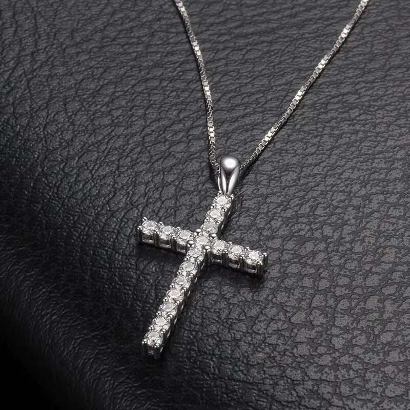 Starsgem Hot Selling Style Cross Shape Sterling Silver Catholicism Jewelry Necklace Moissanite Jesus Pendant