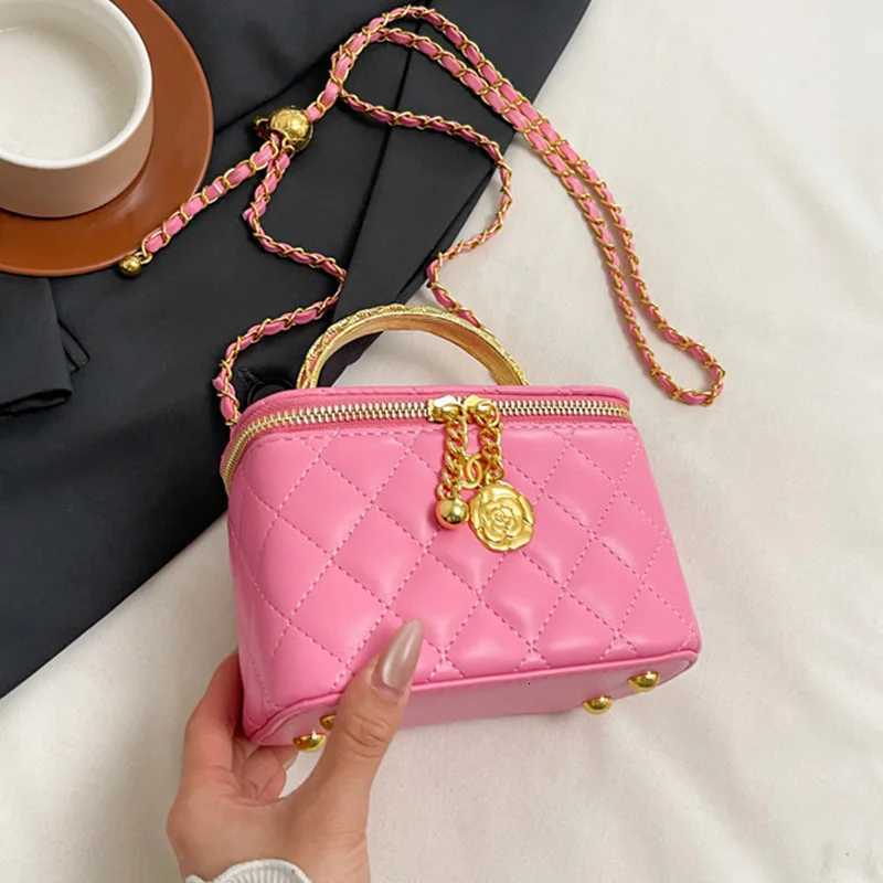 Minimalist Diamond Grid Pattern Quilting-Pattern Bag - Durable PUDetachable Shoulder Strap - Perfect for Shopping/CommuteW251112