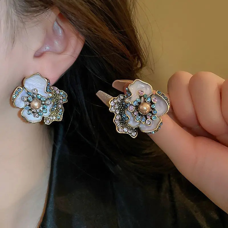 S925 Silver Needle Womens Zircon Pearl 18k Gold Plated Stud Earring Set Womens Fashion Earaccessory Gift 250409