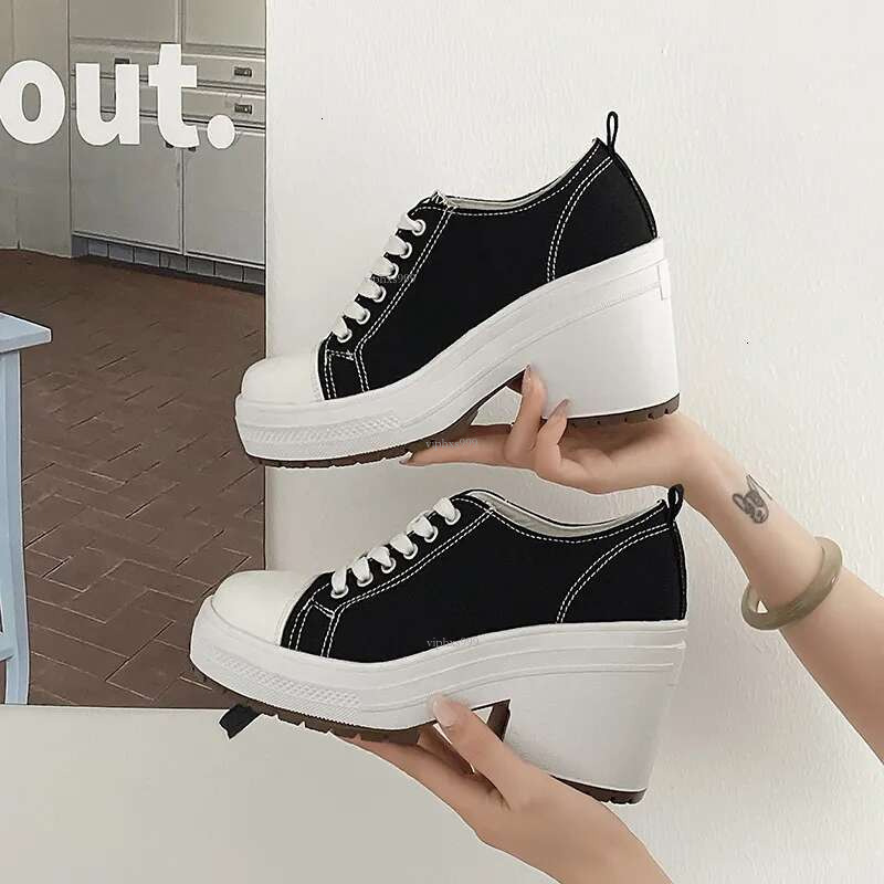 2024 New Women's Designer High Heels Outdoor Round Toe Lace-up Increase Thick Sole Casual Fashion White Shoes