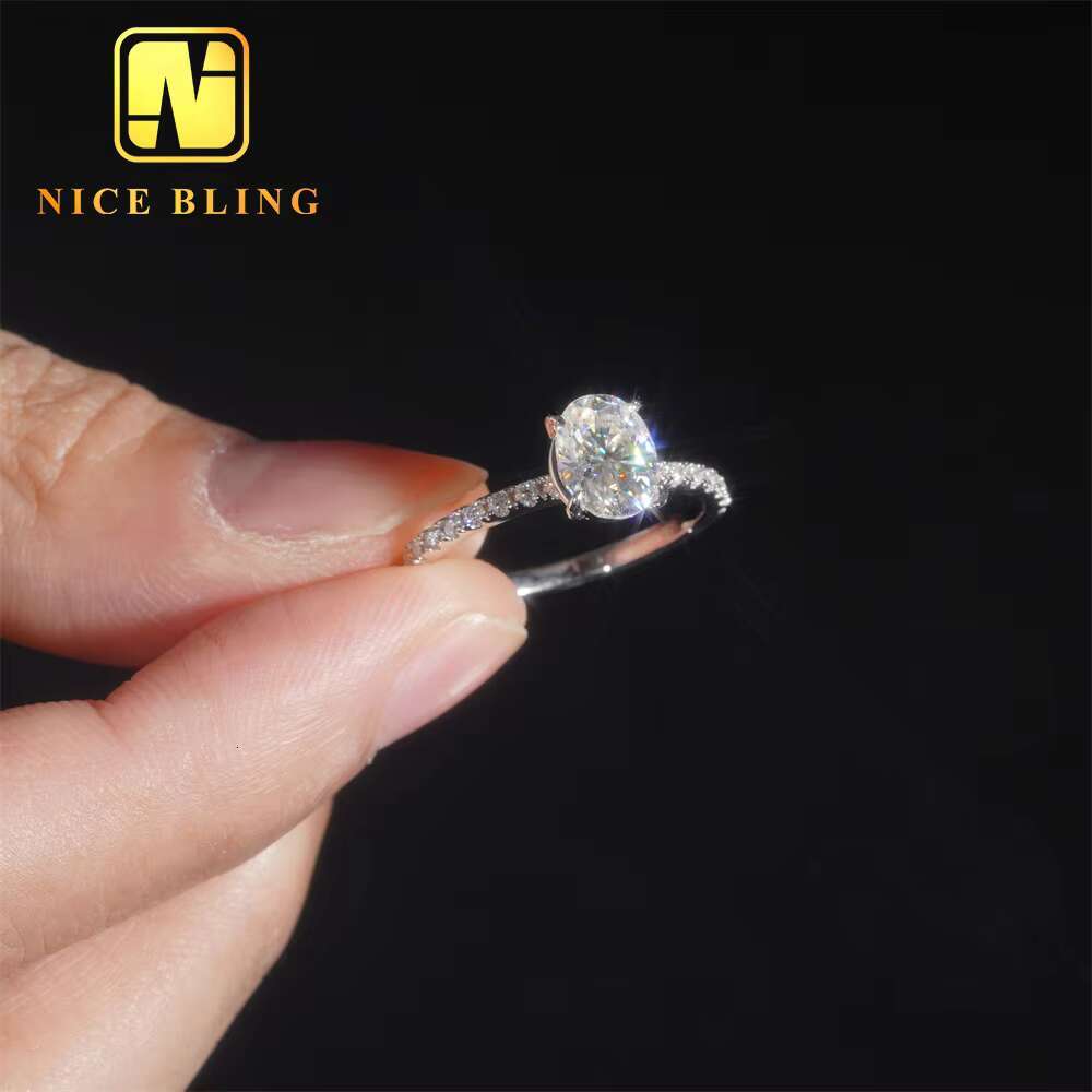 Wholesale Fine Jewelry Finger Rings 925 Sterling Silver D-vvs Diamond Oval Cut Moissanite Engagement Ring for Women