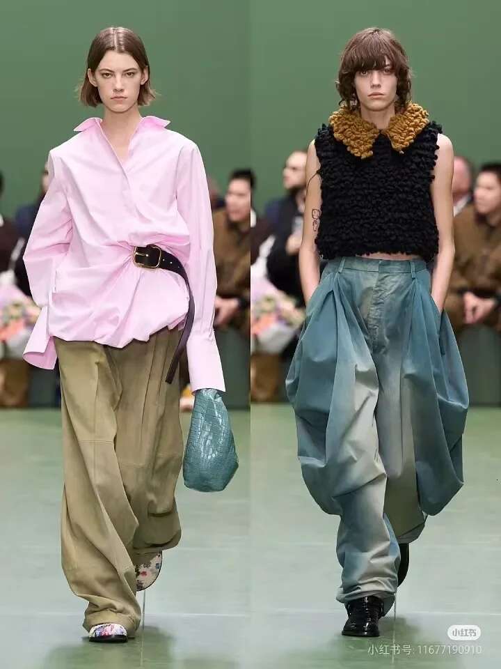 Spring New Women's Pleated Waisted Shirt With White Casual Design And Fashionable Waist Belt Mid Length Blouses Top