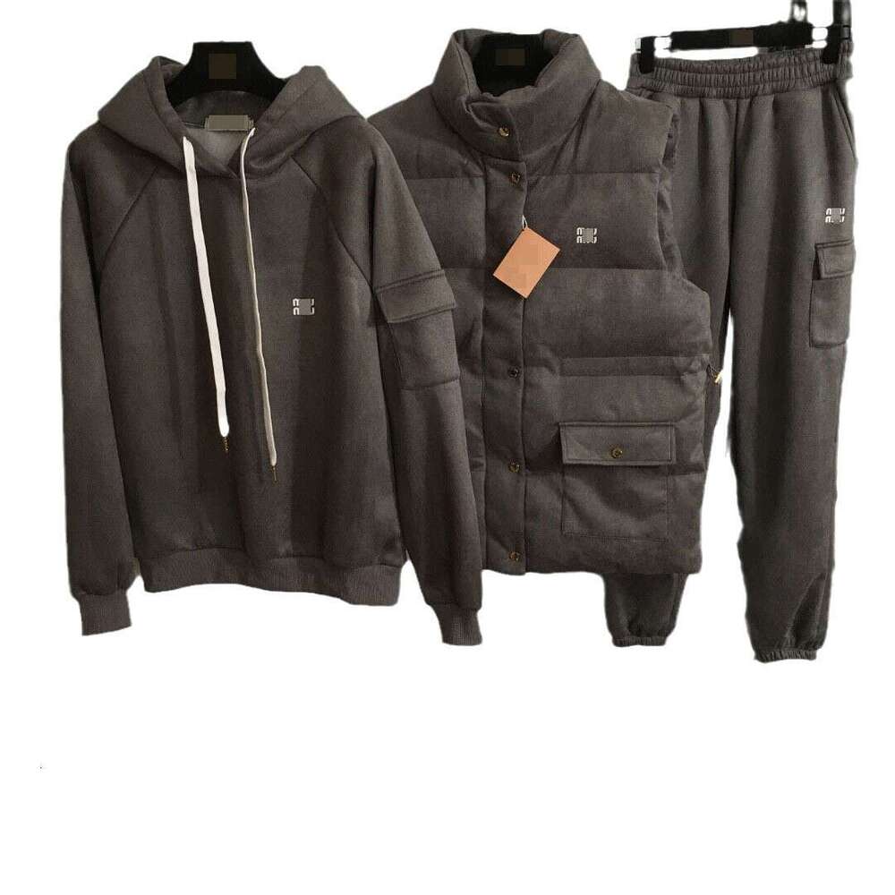 Designer clothing 2024 new warm three piece set with drawstring waistband vest+long sleeved hoodie+workwear pocket casual pants