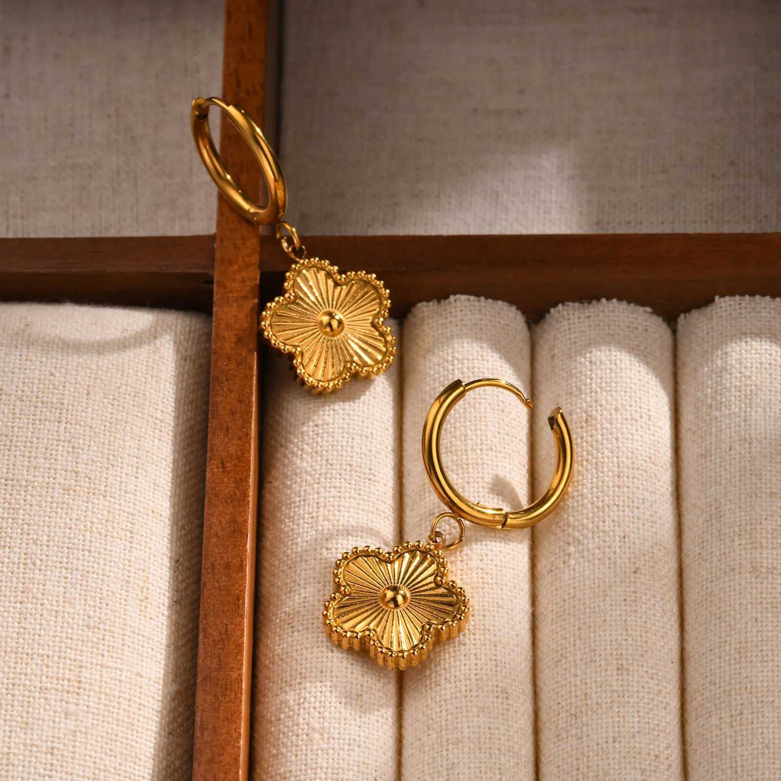 Luxury Flower Drop Earrings for Women Stainless Steel Lucky Earring Wholesale Y251112