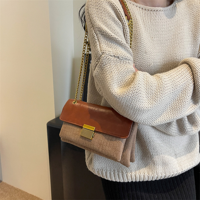 Niche Design Armpit For Women New Korean Retro Contrast Color Chain Shoulder Crossbody Women's Trendy Bag