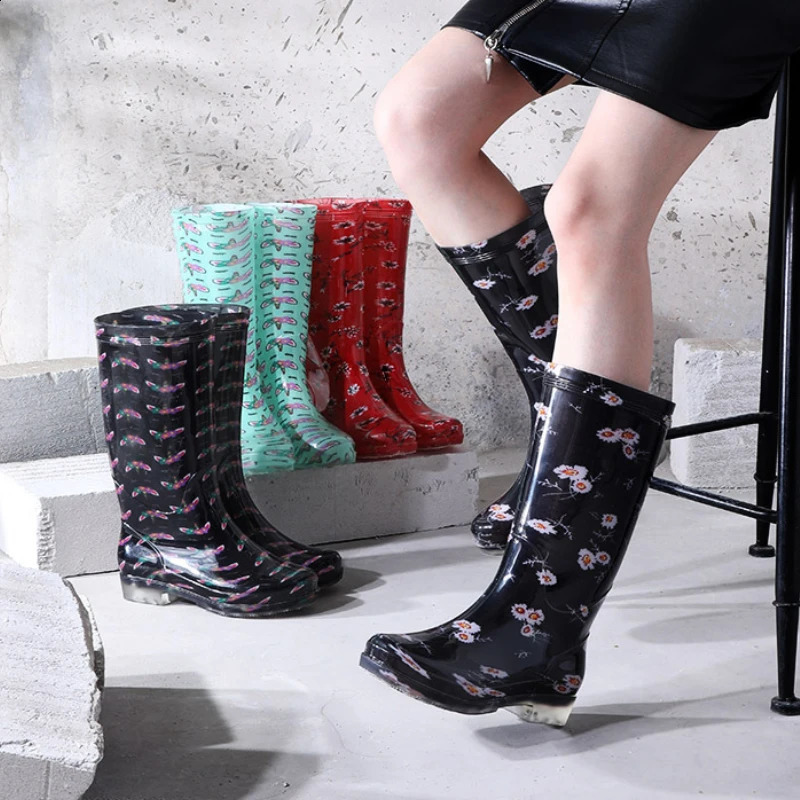 Womens Galoshes Floral Print Rain Boots Women Waterproof Work Garden Water Shoes Ladies Non-slip Rubber Boot High Rain Shoes 250410