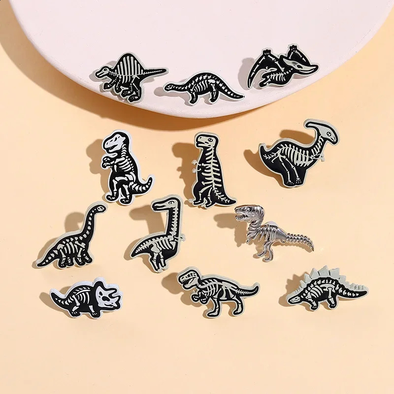12 punk style skull dinosaur Brooch cartoon exquisite metal badge pins for backpack jewelry gifts 250409