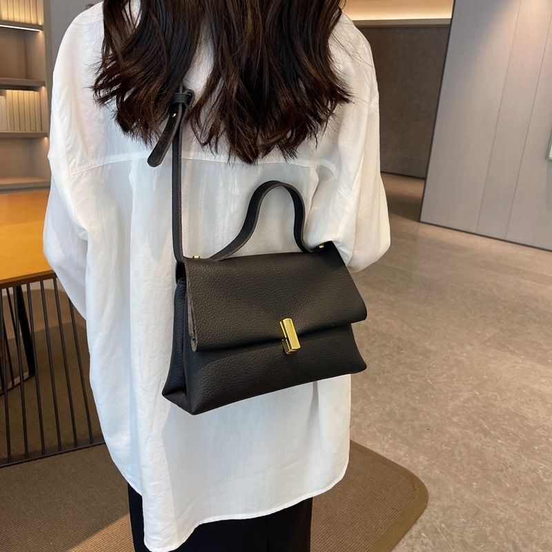 Minority Fashion Casual Portable Female New Simple Small Square Advanced Sense One Shoulder Messenger Bag