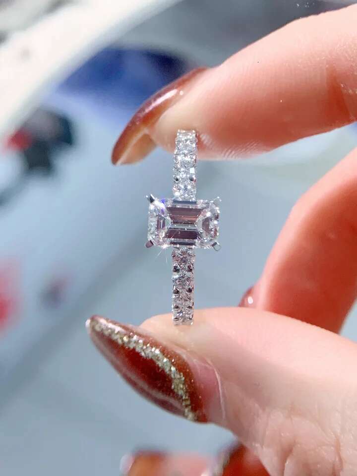 Custom Real Platinum PT950 Ring Women Engagement Anniversary Wedding Ring Emerald Moissanite Diamond Ring Trendy