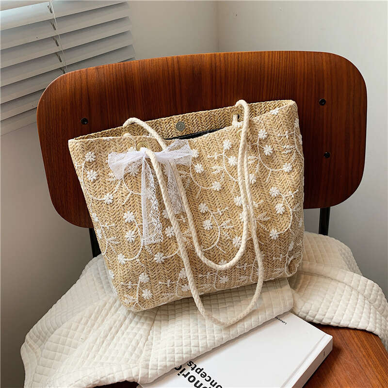 Handmade Beach Bag 2025 New Trendy Korean Edition Straw Weaving Lace Shoulder Handbag, Women's Large Capacity Bucket Bag Kq2