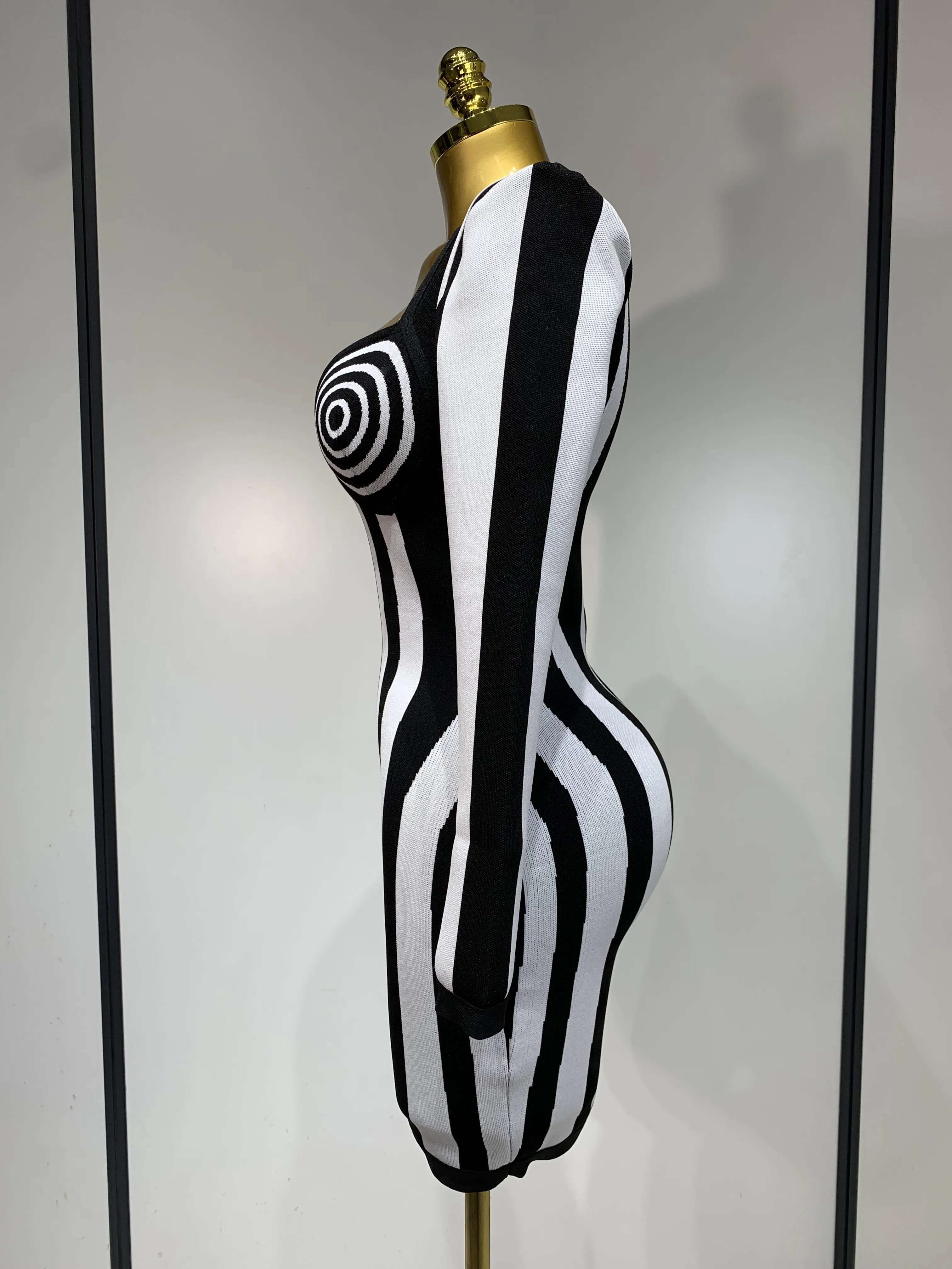 Designer womens dresses Sexy Short Skirt 2025 Long Sleeve Striped Black and White Mini Bandage Dress Celebrity Elegant Nightclub Birthday Dress