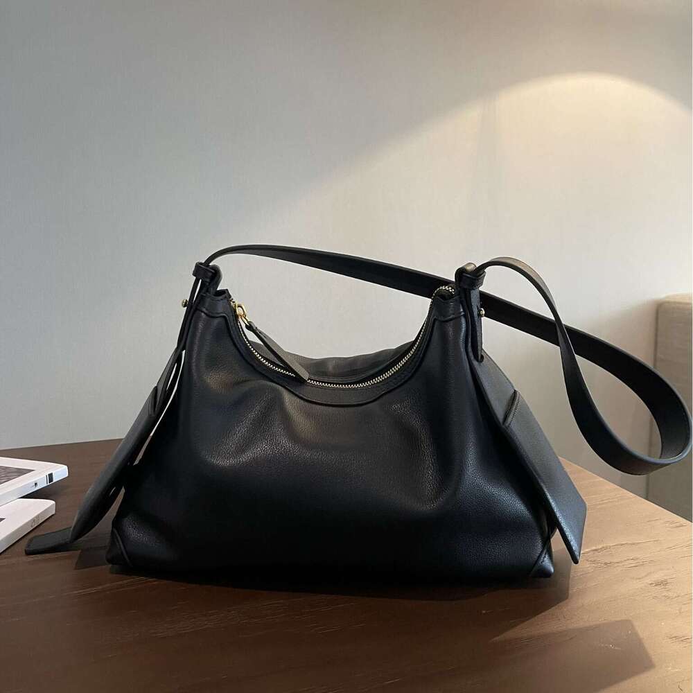 Women's Bags Women's made of genuine for autumn winter, single shoulder and underarm hobo toe layered cowhide, relaxed crossbody bag, high-e
